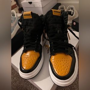 Air Jordan 1 Acclimate